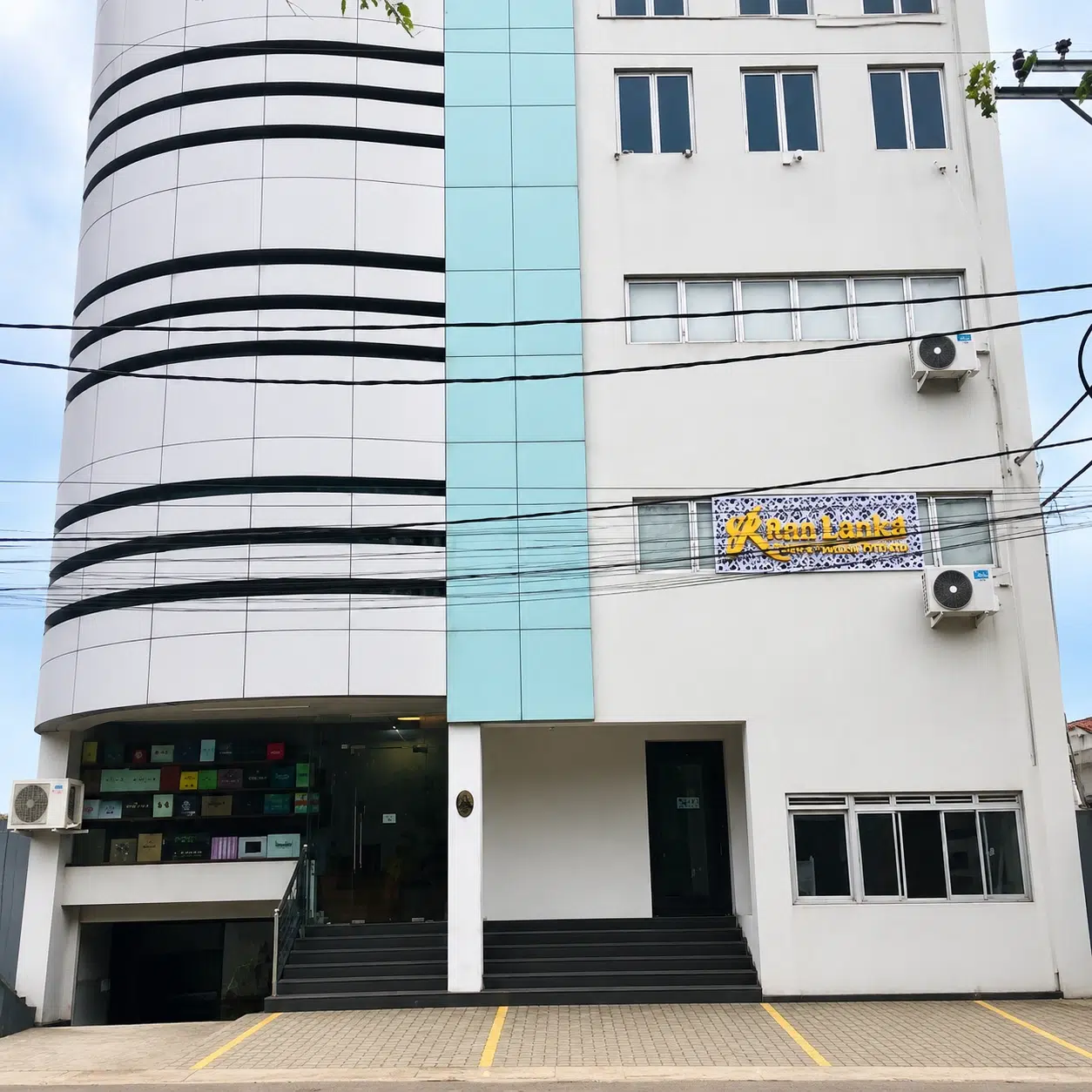 Gold buyer in Dehiwala to sell gold in Colombo