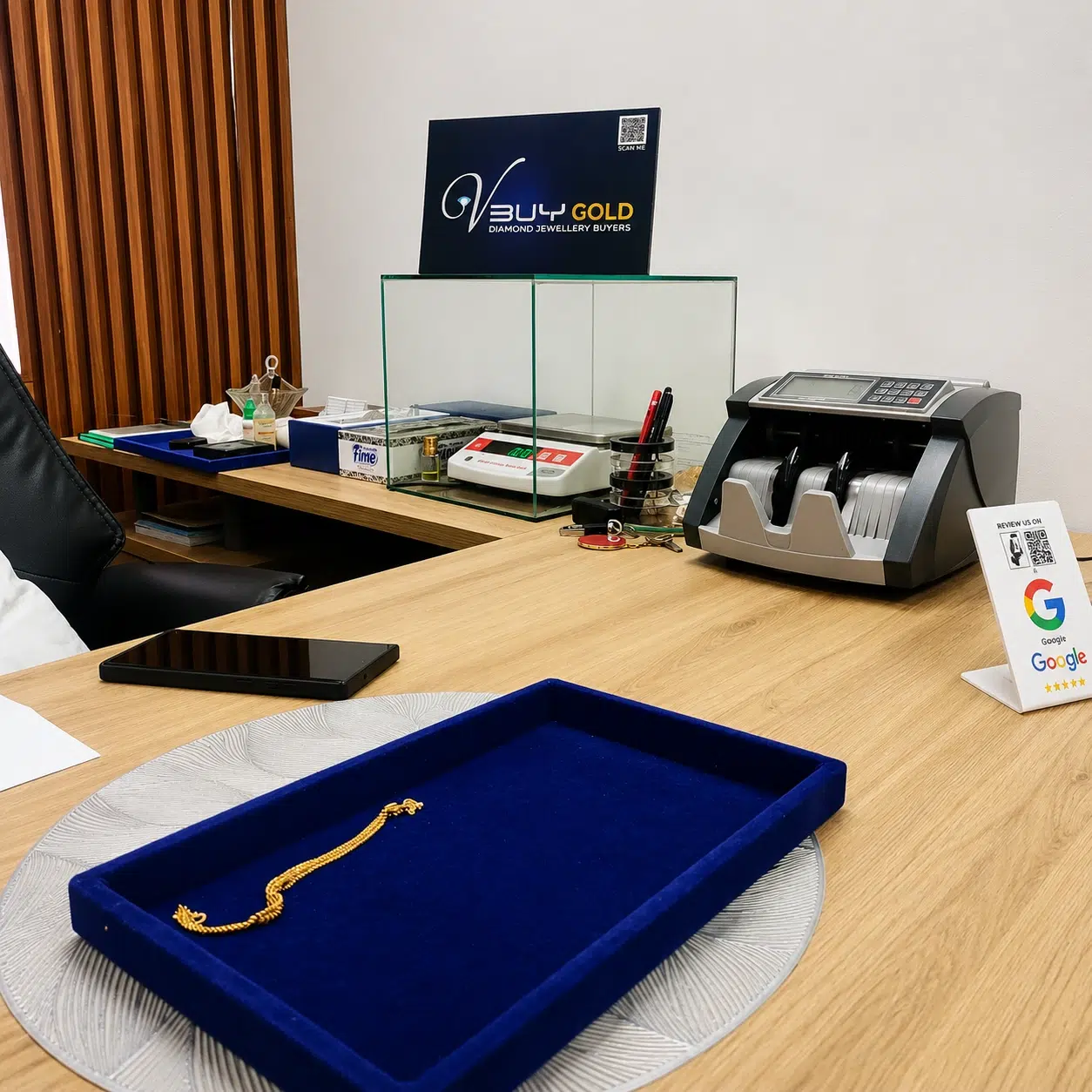 Gold buyer in Kohuwala to sell gold in Colombo