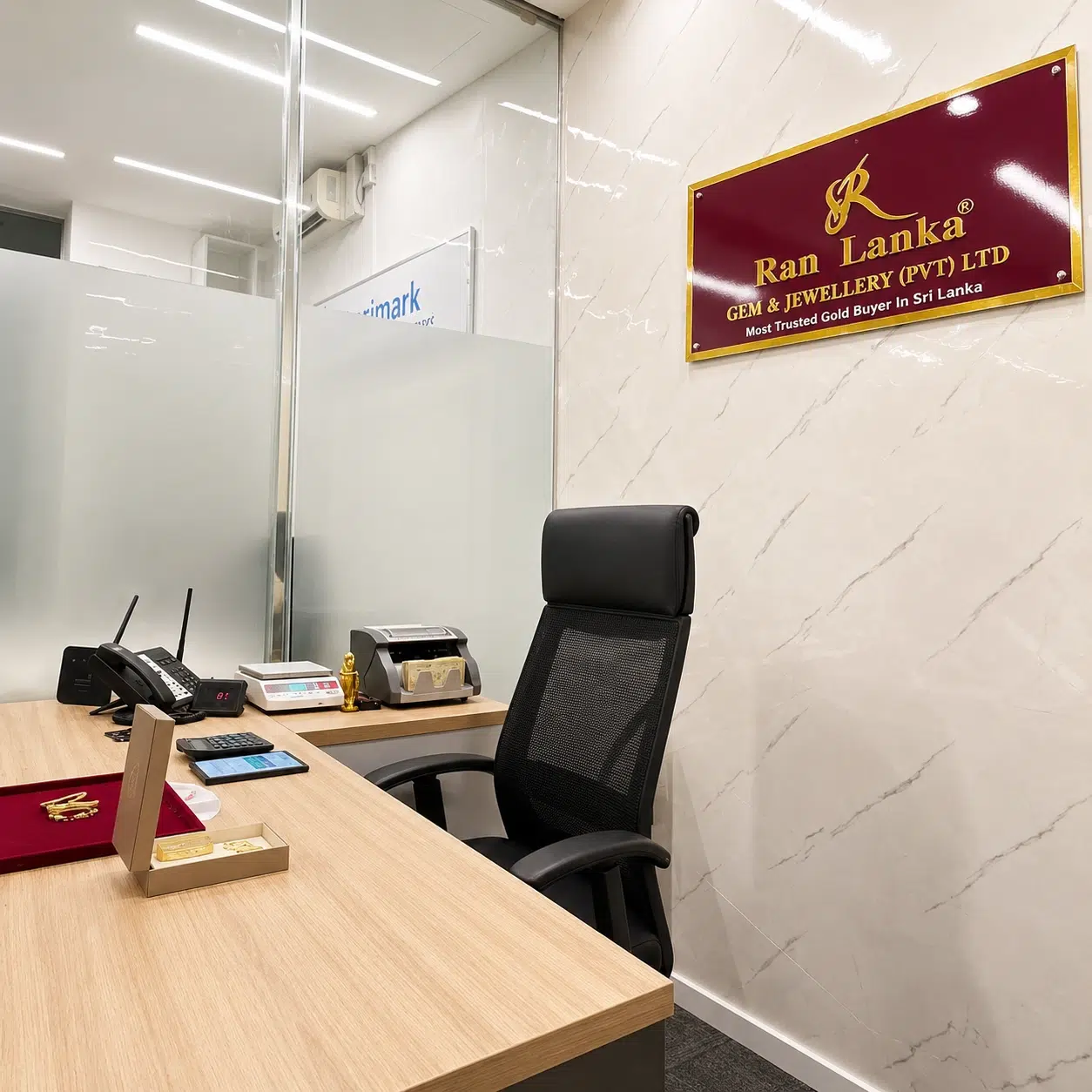 Gold buyer in Orion City Baseline Road to sell gold in Colombo